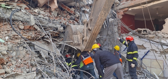 Động đất tại Thổ Nhĩ Kỳ và Syria: Quốc tế đánh giá cao sự chuyên nghiệp và nhiệt tình của đoàn công tác cứu nạn cứu hộ Việt Nam - Ảnh 1.