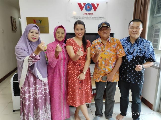 Thính giả Indonesia: VOV là cầu nối hữu nghị, đoàn kết và thúc đẩy hòa bình - Ảnh 2.