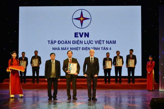 Nhà máy Nhiệt điện Vĩnh Tân 4 đạt top 10 doanh nghiệp vì phát triển năng lượng Việt Nam bền vững - Ảnh 2.