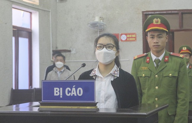 Trộm 34 xe máy của công ty, nữ nhân viên ở Điện Biên lĩnh án 15 năm tù - Ảnh 1.