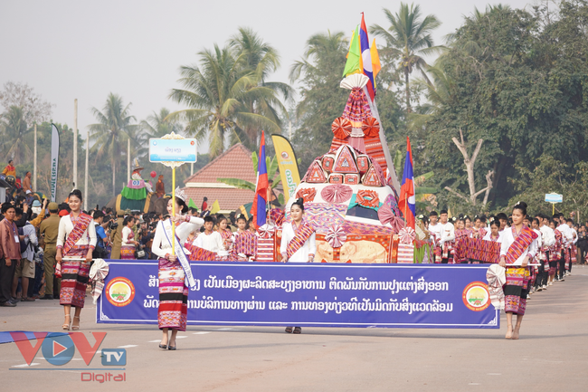 Lào: Độc đáo Lễ hội Voi Xayaboury 2023 - Ảnh 11.
