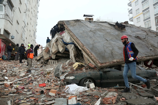 Thổ Nhĩ Kỳ tuyên bố quốc tang 7 ngày tưởng niệm các nạn nhân động đất  - Ảnh 3.