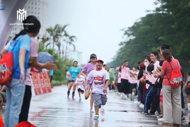 Masterise Homes tài trợ vàng cho giải chạy Techcombank Marathon đầu tiên tổ chức tại Hà Nội - Ảnh 3.