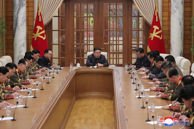 Triều Tiên: Quyết định triển khai các biện pháp răn đe chiến tranh - Ảnh 1.