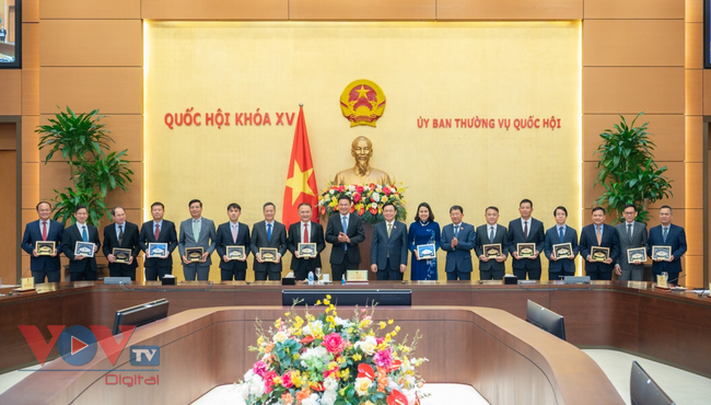 Chủ tịch Quốc hội tiếp Trưởng các Cơ quan đại diện của Việt Nam ở nước ngoài - Ảnh 3.