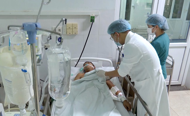 Vụ ngộ độc Botulinum tại Quảng Nam: Sức khoẻ các bệnh nhân tiến triển tốt - Ảnh 2.