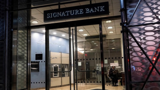Mỹ: Ngân hàng New York Community Bancorp được phép mua lại một phần ngân hàng Signature Bank - Ảnh 1.