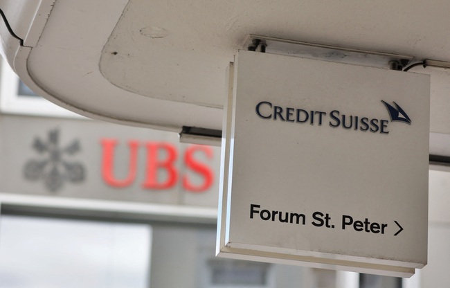 Người dân Thụy Sĩ 'sốc' trước vụ sáp nhập Credit Suisse - Ảnh 1.