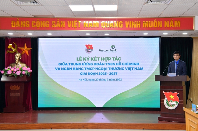 Vietcombank và Trung ương Đoàn TNCS Hồ Chí Minh tổ chức Lễ ký kết hợp tác giai đoạn 2023-2027 - Ảnh 1.