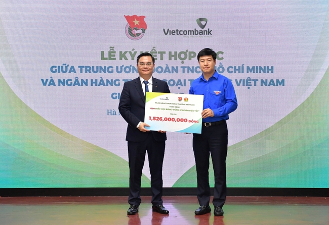 Vietcombank và Trung ương Đoàn TNCS Hồ Chí Minh tổ chức Lễ ký kết hợp tác giai đoạn 2023-2027 - Ảnh 5.