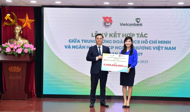 Vietcombank và Trung ương Đoàn TNCS Hồ Chí Minh tổ chức Lễ ký kết hợp tác giai đoạn 2023-2027 - Ảnh 4.