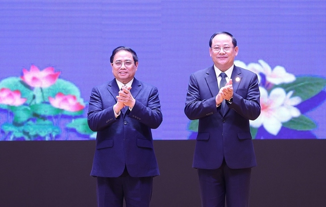 Chủ tịch nước Võ Văn Thưởng lên đường thăm chính thức nước CHDCND Lào - Ảnh 3.