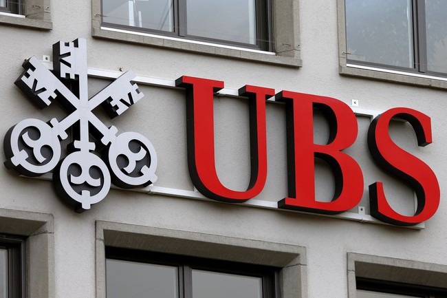 Khoảng 36.000 người có nguy cơ mất việc khi hợp nhất UBS - Credit Suiss - Ảnh 1.
