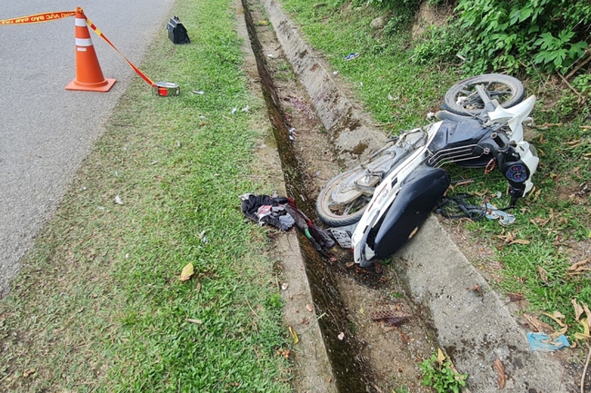 Tai nạn giao thông nghiêm trọng tại Lai Châu, 1 cháu bé tử vong tại chỗ - Ảnh 3.