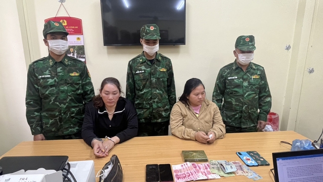 Mang 95 triệu đồng đi mua ma túy, 2 mẹ con ở Lào Cai bị bắt giữ - Ảnh 1.