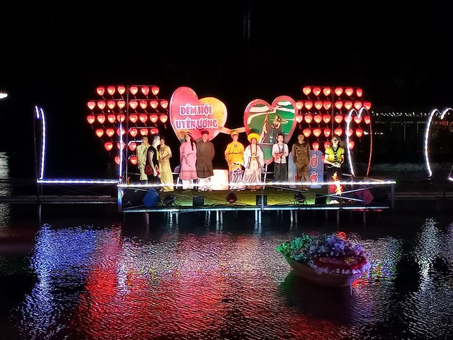 Hà Nội: Sôi động Lễ hội Tình Yêu 2023 tại điểm du lịch Hồng Vân - Ảnh 1.