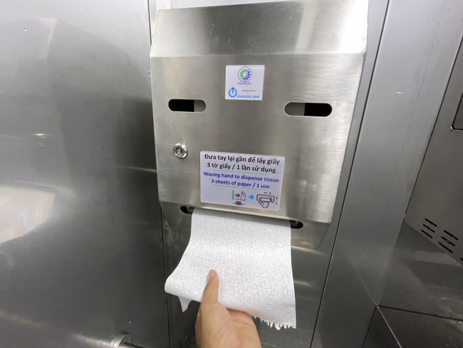 TP.HCM khánh thành 2 nhà vệ sinh công cộng hoàn toàn tự động, chuẩn quốc tế - Ảnh 4.