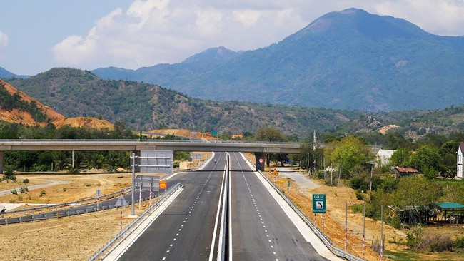 Dự kiến thông xe Dự án cao tốc Nha Trang - Cam Lâm vào ngày 19/5 - Ảnh 1.