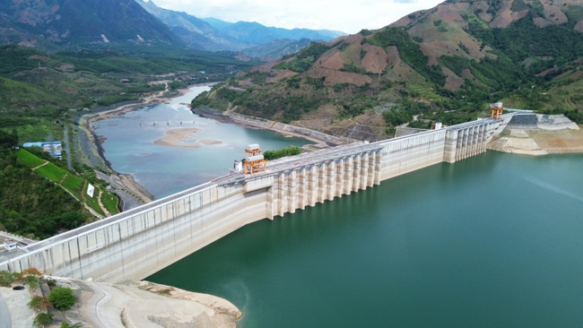 Mực nước cải thiện nhưng Thủy điện Sơn La, Lai Châu chưa thể vận hành trở lại - Ảnh 1.