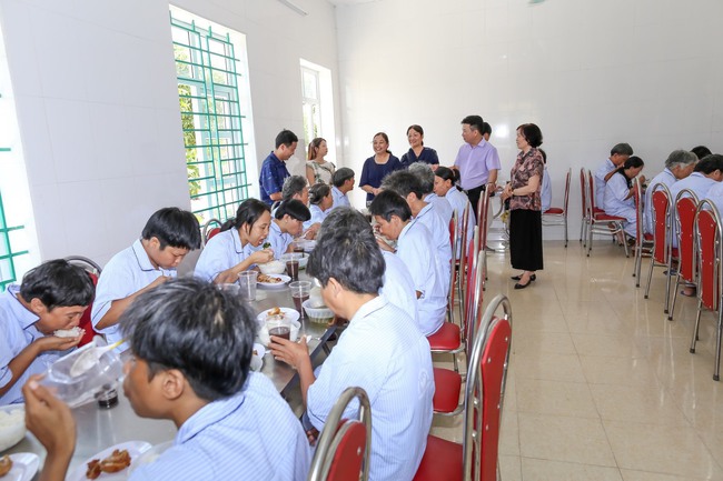 Trung tâm Bảo trợ xã hội tổng hợp tỉnh Nam Định tích cực đẩy mạnh các phong trào thi đua - Ảnh 3.