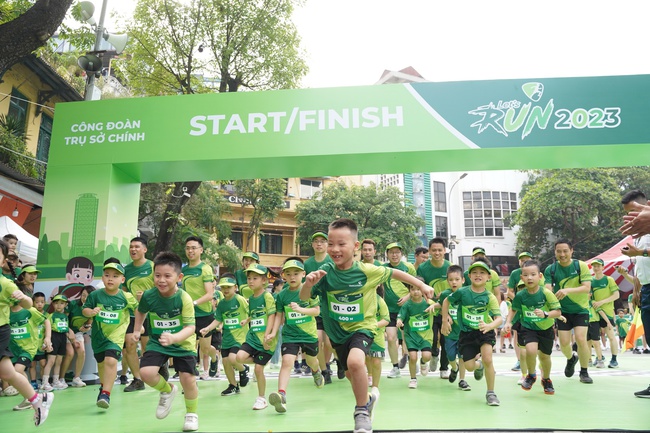 Giải chạy Vietcombank Let’s Run 2023 hưởng ứng tháng hành động vì trẻ em - Ảnh 4.