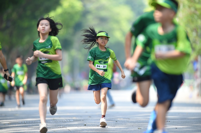 Giải chạy Vietcombank Let’s Run 2023 hưởng ứng tháng hành động vì trẻ em - Ảnh 14.