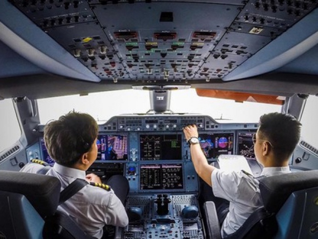 Vietnam Airlines chính thức sa thải một phi công dương tính với chất cấm - Ảnh 1.