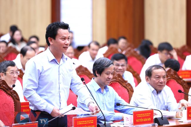 Thủ tướng: Kon Tum phải phát triển nhanh và bền vững hơn nữa - Ảnh 2.