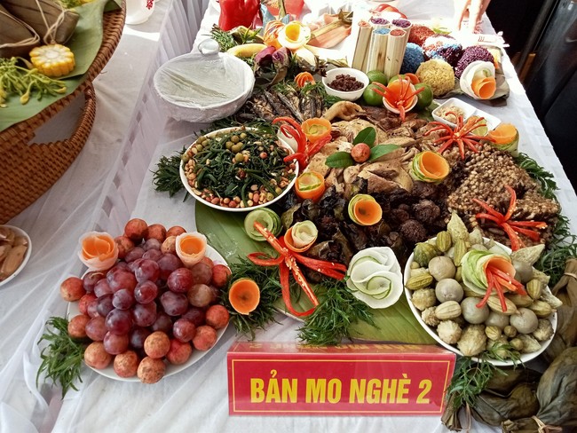 Tưng bừng Lễ hội Tết Xíp xí cổ truyền ở Phù Yên, tỉnh Sơn La - Ảnh 2.
