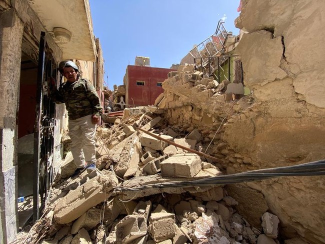 Động đất tại Maroc: Nhiều khu vực hẻo lánh cứu hộ chưa thể tiếp cận - Ảnh 1.