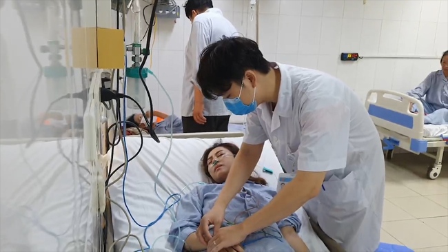 Vụ cháy chung cư mini quận Thanh Xuân: Các bệnh viện tập trung cao nhất để cứu chữa nạn nhân - Ảnh 1.