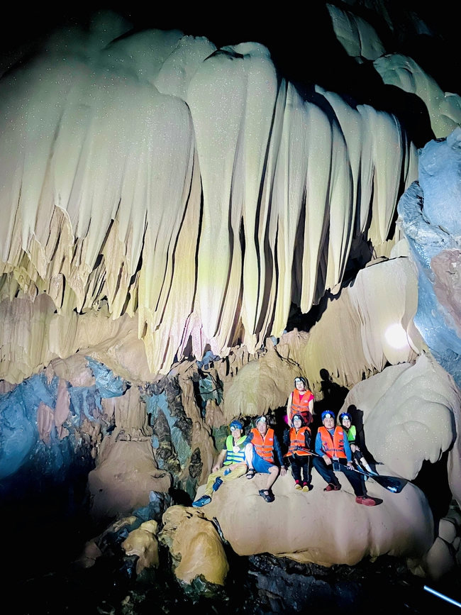 Quảng Bình nghiêm cấm xâm phạm thạch nhũ trong hang động Sơn Nữ - Ảnh 2.