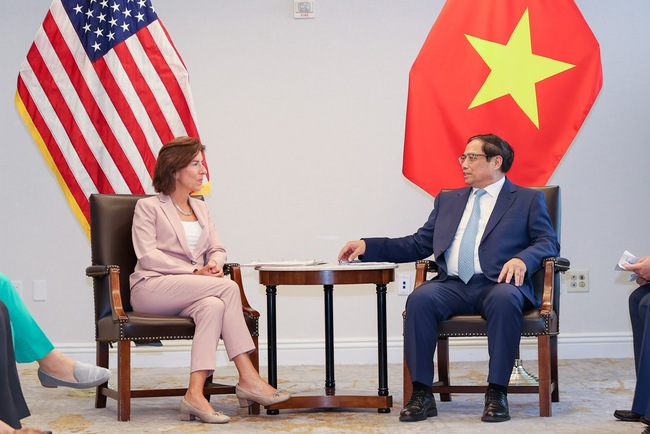 Thủ tướng Phạm Minh Chính tiếp Bộ trưởng Thương mại Hoa Kỳ Gina Raimondo - Ảnh 2.