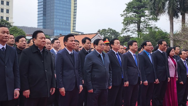 Thủ tướng Phạm Minh Chính chủ trì hội nghị trực tuyến thúc đẩy tiến độ triển khai thực hiện các dự án đường dây 500 KV mạch 3- Ảnh 6.