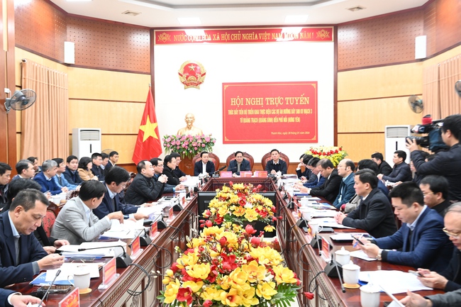 Thủ tướng Phạm Minh Chính chủ trì hội nghị trực tuyến thúc đẩy tiến độ triển khai thực hiện các dự án đường dây 500 KV mạch 3- Ảnh 1.