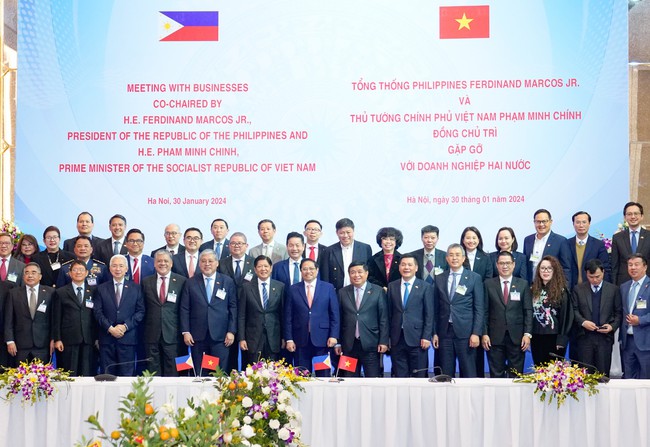Thủ tướng Phạm Minh Chính và Tổng thống Philippines gặp gỡ các doanh nghiệp tiêu biểu hai nước- Ảnh 6.