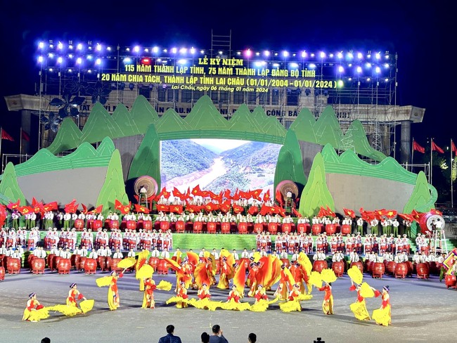 Lai Châu chuẩn bị tốt công tác tổ chức Lễ kỷ niệm 20 năm chia tách tỉnh- Ảnh 1.