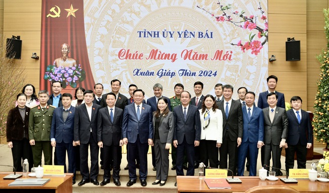 Chủ tịch Quốc hội gặp mặt, chúc Tết Đảng bộ, chính quyền tỉnh Yên Bái- Ảnh 3.