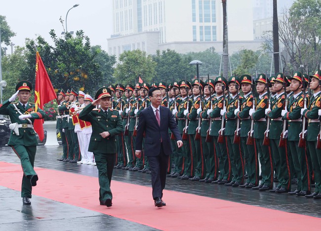 Chủ tịch nước Võ Văn Thưởng thăm, làm việc với Tập đoàn Viettel- Ảnh 2.