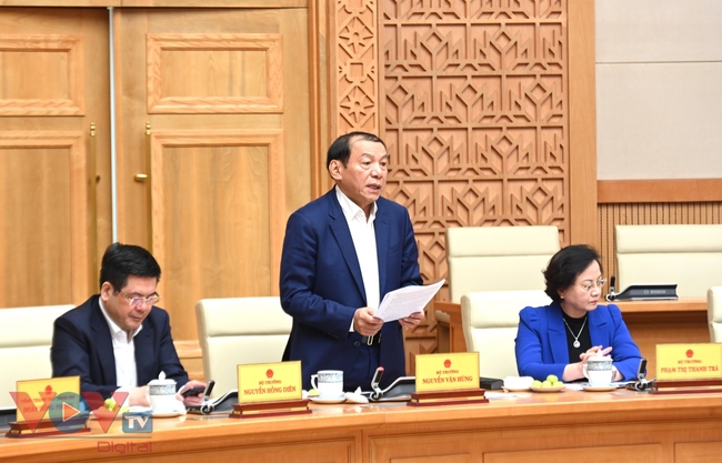 Thủ tướng chủ trì họp Thường trực Chính phủ đánh giá tình hình Tết Nguyên đán Giáp Thìn 2024 và triển khai nhiệm vụ sau Tết- Ảnh 5.