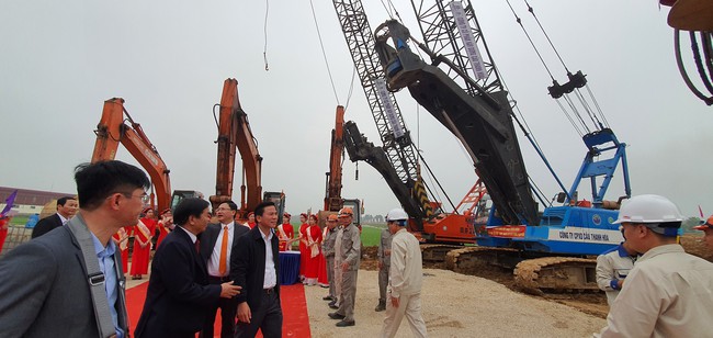 Thanh Hoá: Khởi công tuyến đường nối Cao tốc Bắc Nam với Cảng Nghi Sơn hơn 1.300 tỷ đồng- Ảnh 3.