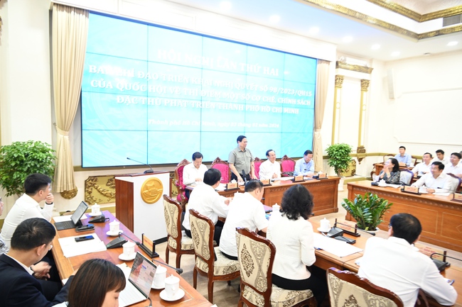 Thủ tướng chủ trì họp Ban Chỉ đạo triển khai chính sách đặc thù với TP.HCM- Ảnh 3.