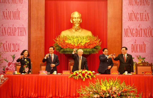 Tổng Bí thư Nguyễn Phú Trọng chúc Tết lãnh đạo, nguyên lãnh đạo Đảng, Nhà nước- Ảnh 4.