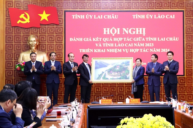 Đề xuất Thủ tướng Chính phủ cho phép sớm triển khai tuyến cao tốc Lào Cai – Lai Châu- Ảnh 3.