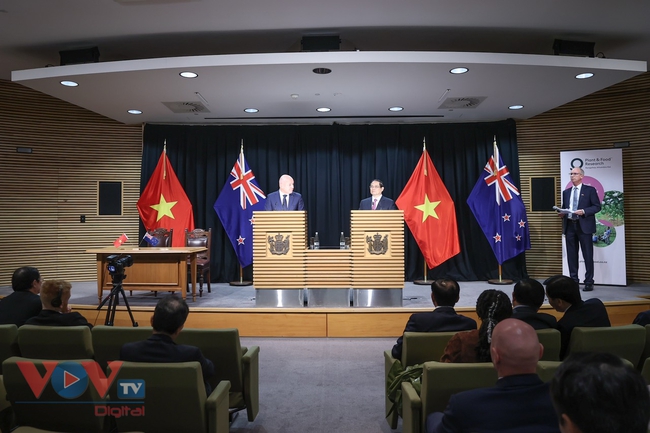 Thủ tướng New Zealand và Thủ tướng Phạm Minh Chính thông tin về kết quả hội đàm- Ảnh 1.