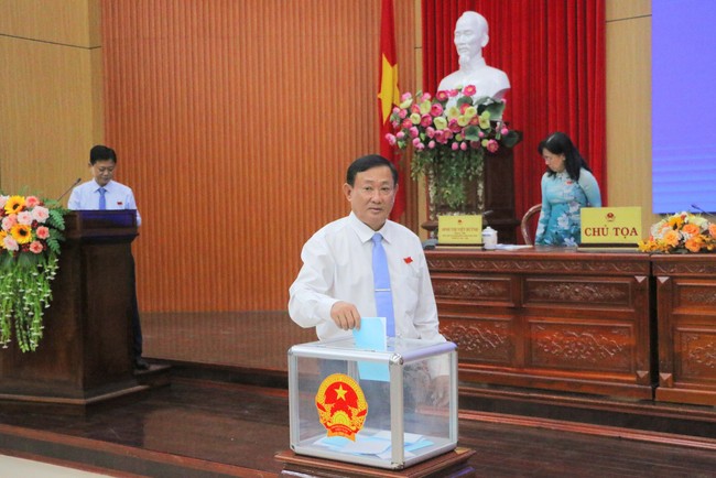 An Giang: Bãi nhiệm chức danh Chủ tịch UBND tỉnh đối với ông Nguyễn Thanh Bình- Ảnh 3.
