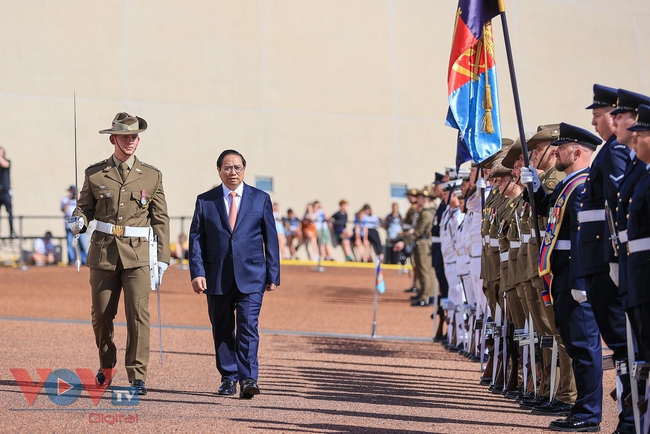 Thủ tướng Anthony Albanese chủ trì lễ đón Thủ tướng Phạm Minh Chính thăm chính thức Australia- Ảnh 4.