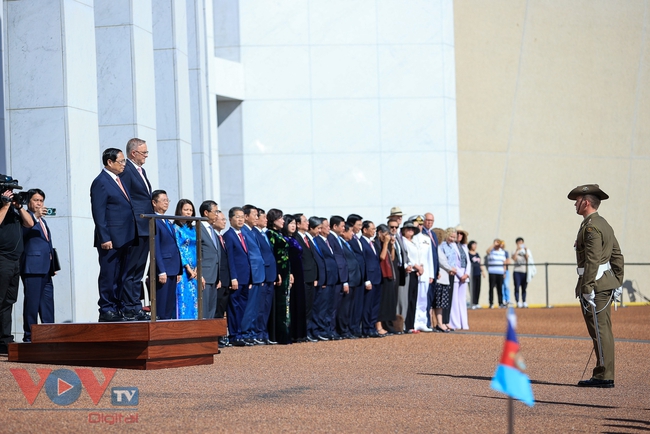 Thủ tướng Anthony Albanese chủ trì lễ đón Thủ tướng Phạm Minh Chính thăm chính thức Australia- Ảnh 6.