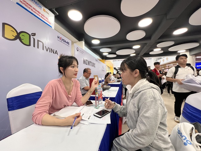 Hơn 1.500 vị trí việc làm cho sinh viên HUTECH tại Ngày hội tuyển dụng của các doanh nghiệp Hàn Quốc- Ảnh 3.
