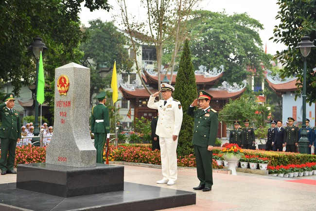 Giao lưu hữu nghị quốc phòng biên giới Việt Nam - Trung Quốc lần thứ 8- Ảnh 3.